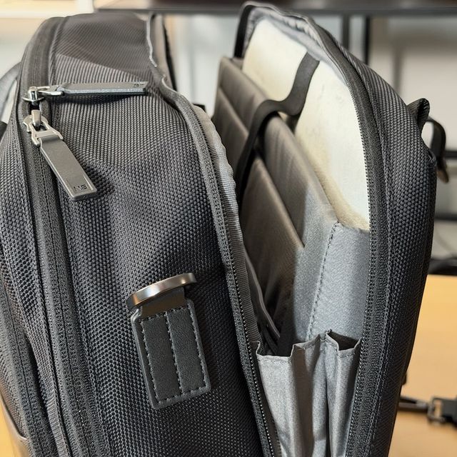 Herman H8 Multifunctional Backpack