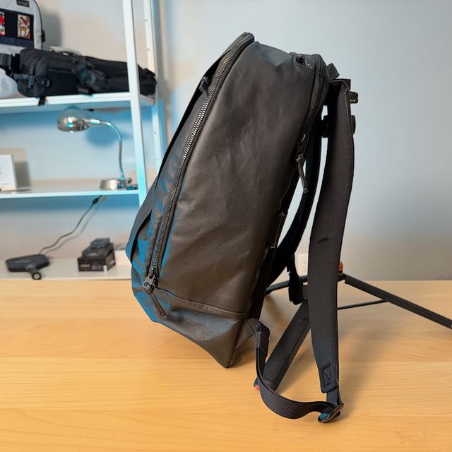 Daypack V2 M Dyneema Leather